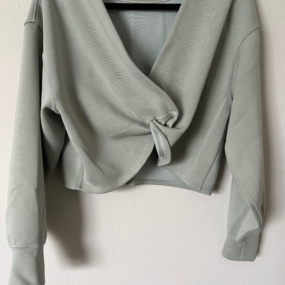Lulu Sweatshirt